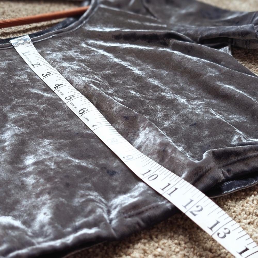 Blue Velvet Crop Top - Picture 6 of 9